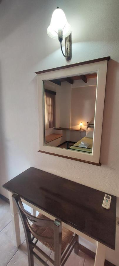 Ο Μπαξεσ Apartment Livadi  Ngoại thất bức ảnh
