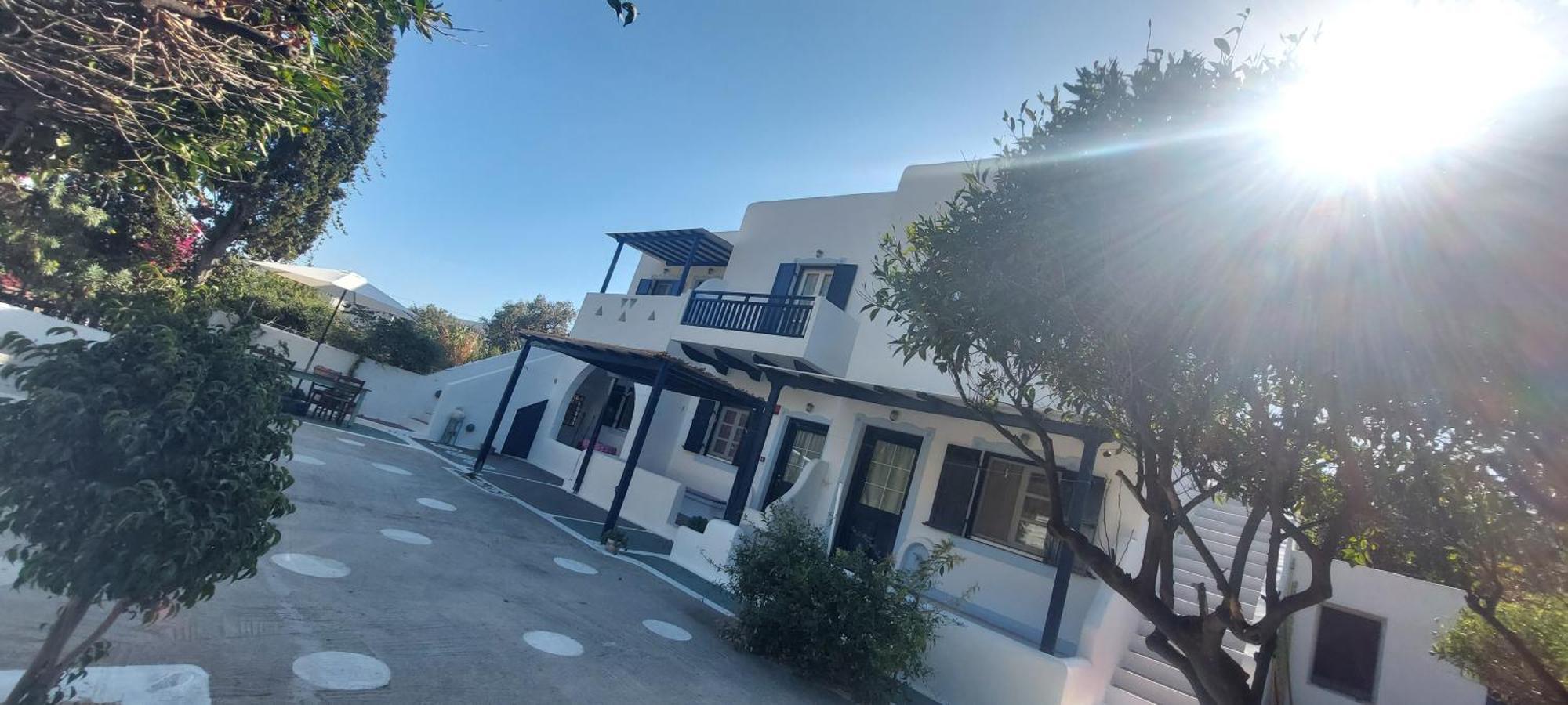 Ο Μπαξεσ Apartment Livadi  Ngoại thất bức ảnh